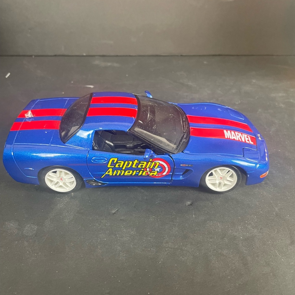Marvel Captain America Blue Die Cast Car 1:24